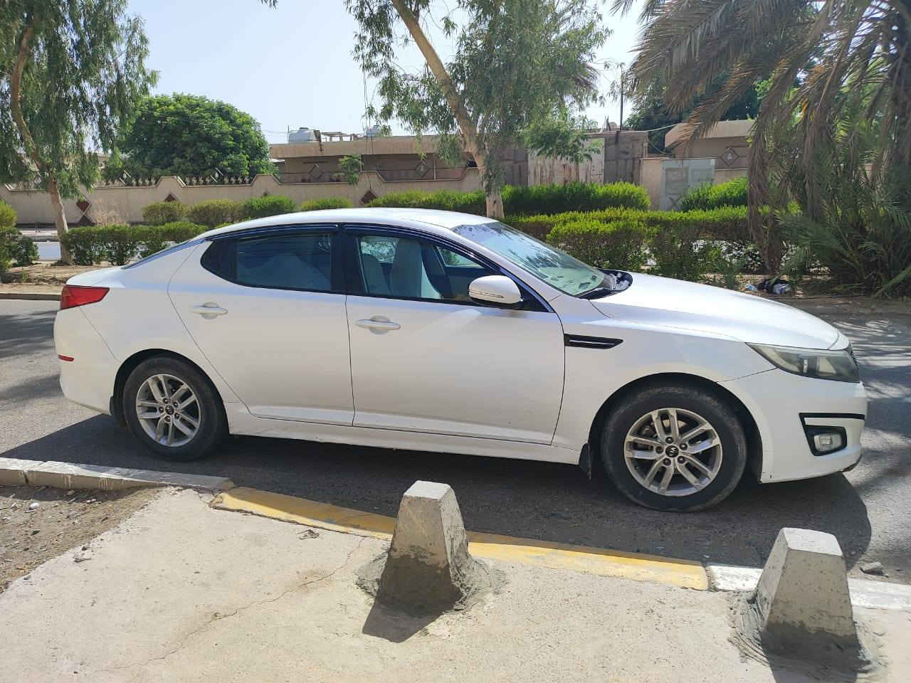 السلام عليكم ورحمة الله وبركاته
للبيع بدون مراوس
سيارة اوبتما خليجي موديل 2014 شكل ال15 
مكينة 2000 دوش 
تحكم استيرن
شفتات سرعة بالستيرن
كير اوتو+ عادي
تدفئه وتبريد خير من الله 
مري شفط
ادك جرس بال120 
رقم ديالى الدولي بإسمي
سنوية لل2030 هزة جديدة
قطعتين تبريد
اشاير بالمري
ماشية 130
تخم تايرات جديد شادهن
باتري جديد
السيارة جديدة وخير من الله 
وبالعافية ع الياخذهة
السعر 135 وبيهة مجال حك الجية
مكان السيارة ديالى بعقوبة ناحية كنعان 
للأستفسار *********** 
الرقم موجود بي واتساب اليحب يراسل أو يتفضل خاص أو يتصل والسونار مرفق مع الصور
