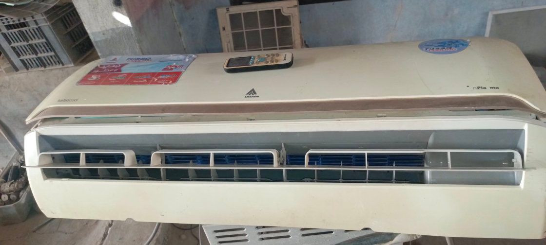 اللهم صل على محمد وال محمد رمضان مبارك 
سبلت الحافظ النوعيه الحديثه نضيف جدا ومظمون السعر 350 حله قرب سيطرة الاثار ***********  وتساب وجوال  ويوجد روافع قدره للسبالت والمكيفات وباسعار رخيصه
