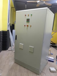 هندسة متقدمة | اعتمادية قصوى | تحكم ذكي بالطاقة  نفخر بتصنيع لوحات كهر...