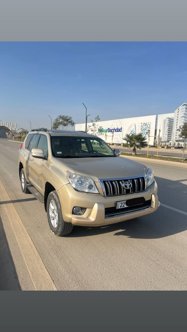 السلام عليكم .. للبيع .. للبيع .. للبيع
تويوتا برادو ٢٠١٢ 
محرك ٦ سلندر وكالة ساز مواصفات كويتي txl لون ذهبي مميز 
السياره عليها ادامة كامله ومناقصها اي شي  باتري  وكل الفلاتر والبلكات والدهن والدسكات من وكالة تويوتا وصدر جديد رقم اربيل هزة وفحص وسنوية جديدة وجاهزة للتحويل 
دخول ذكي وترحيب 
نضام اقتتصادي eco
ثلاجة تبريد
انارة وبصمة ابواب وصندوق - 
فتحة سقف 
ودبل تانكي
 وكامرة وحساسات اصليه 
وتبريد ٣ قطع تحكم بالحرارة منفصل والخلفي تحكم منفصل 
 الجام والسلايد وتفتح وتسد بالبصمة ومري شفط
صبغ البنيد فقط اثر طخة اقل من شبر بدون اي ضرر داخلي،
الدعامية الخلفية والجامة الامامية الاصلية بلاديه 
العدد الاصلية وياها مال الاسعافات والمثلث وتصليح البنجر
السياره على ايدي ماشية 235 الف كيلو متر 
السعر 229 ورقة  وبيها مجال للشراي 
مكان السياره حي الخضراء
*********** وتساب ومكالمه
