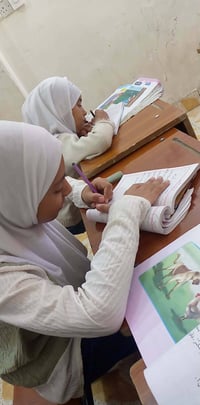 نون والقلم • تخفيضات طلاب • طويريج شارع العلوه