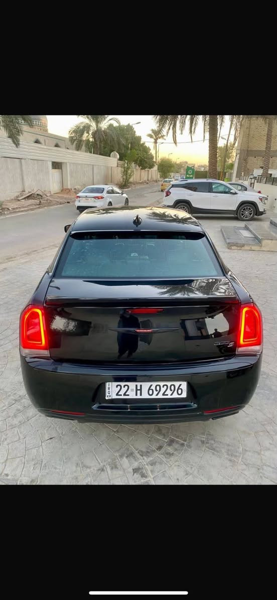 كرايسلر  اوباما : موديل  2019s
حادث موضح بصور
رقم سليمانية باسمي
سيارة جديده .  
المواصفات...
مكينه 3.6  سلندر 
كير ماوس ٨ نمر
بصمة بيبان + بصمة صندوق 
كشنات كهرباء جلد اسود
تدفئه بالمري اوتو 
تدفئه بالكشنات
مرأة داخليه فوتو عاكسه للضوء   
گير ومحرك كفالة 
ماشيه
مكانها المنصور وشاش
رقم *********** 
ملاحظه مكلف بنشر
