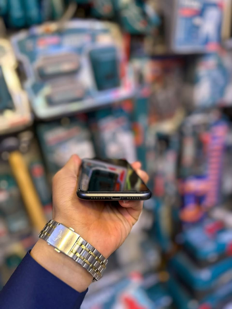 السلام عليكم
أيفون 11 عادي بلادي ذاكره 64 البطاريه 74 

السعر  200 ألف 

العنوان : بغداد _شعله _الخطيب الطابو 

رقم هاتف : ***********

بيع مستعجل
