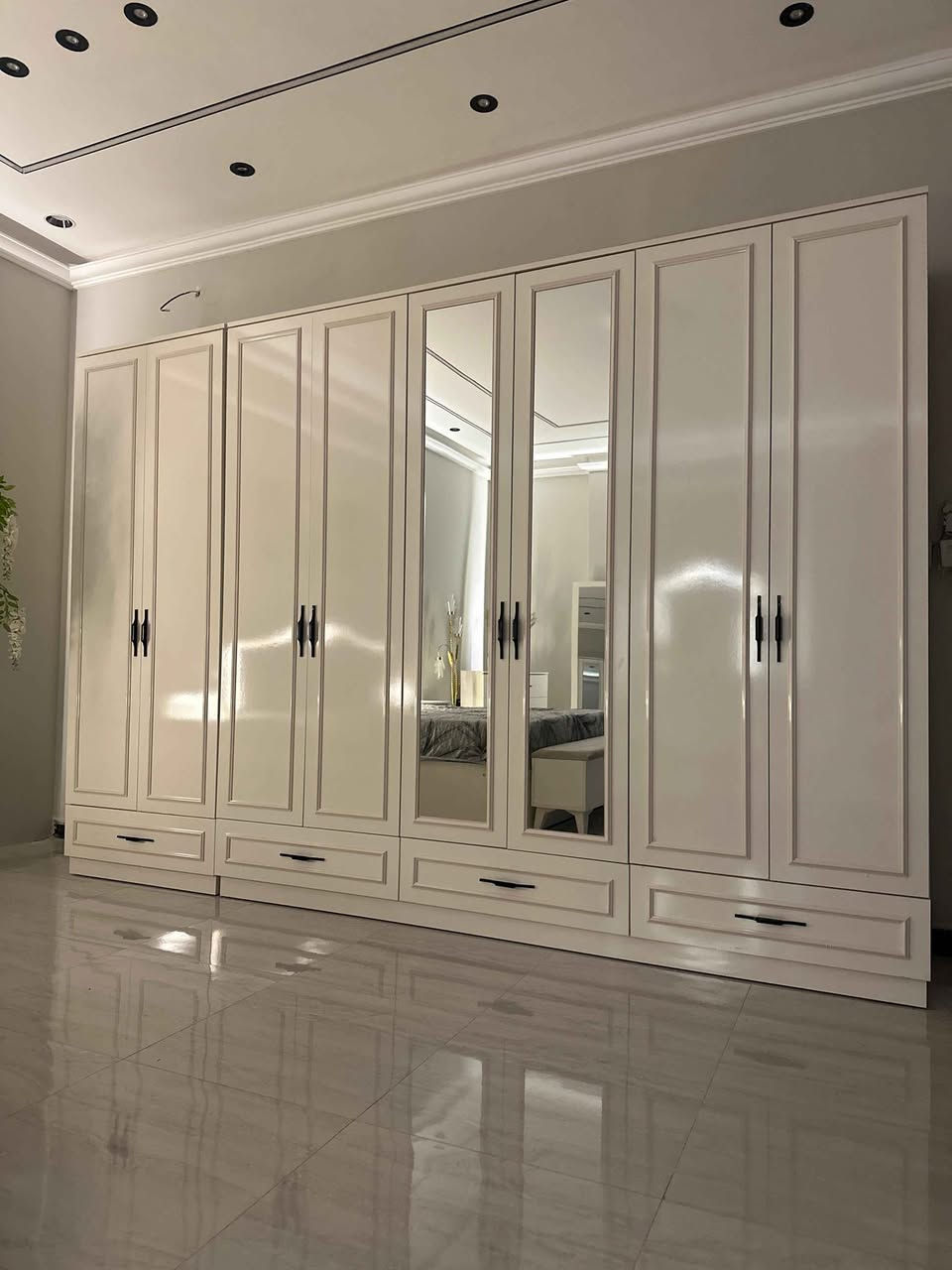 * موديل ڤيتا*
*متكون من 10 قطع*
*ظهر بلوك*
*برغي وجوي حديد*
*اناره بالكومديات*
*اناره بالسرير*
*اناره بالميز تواليت*
*قياس الكنتور 330سم*
*دبل مجر بالكومدي*
*ميز تواليت مختلف 6مجرات*
*كنتور8 باب +٤مجرات*
*سرير مخزن+شازلون مخزن*
السعر 1450.000 بغداد, العراق


**إذا كنت صاحب هذا الإعلان وتريد حذفه لأي سبب، رجاءا أرسل رسالة إلى الدعم الفني**