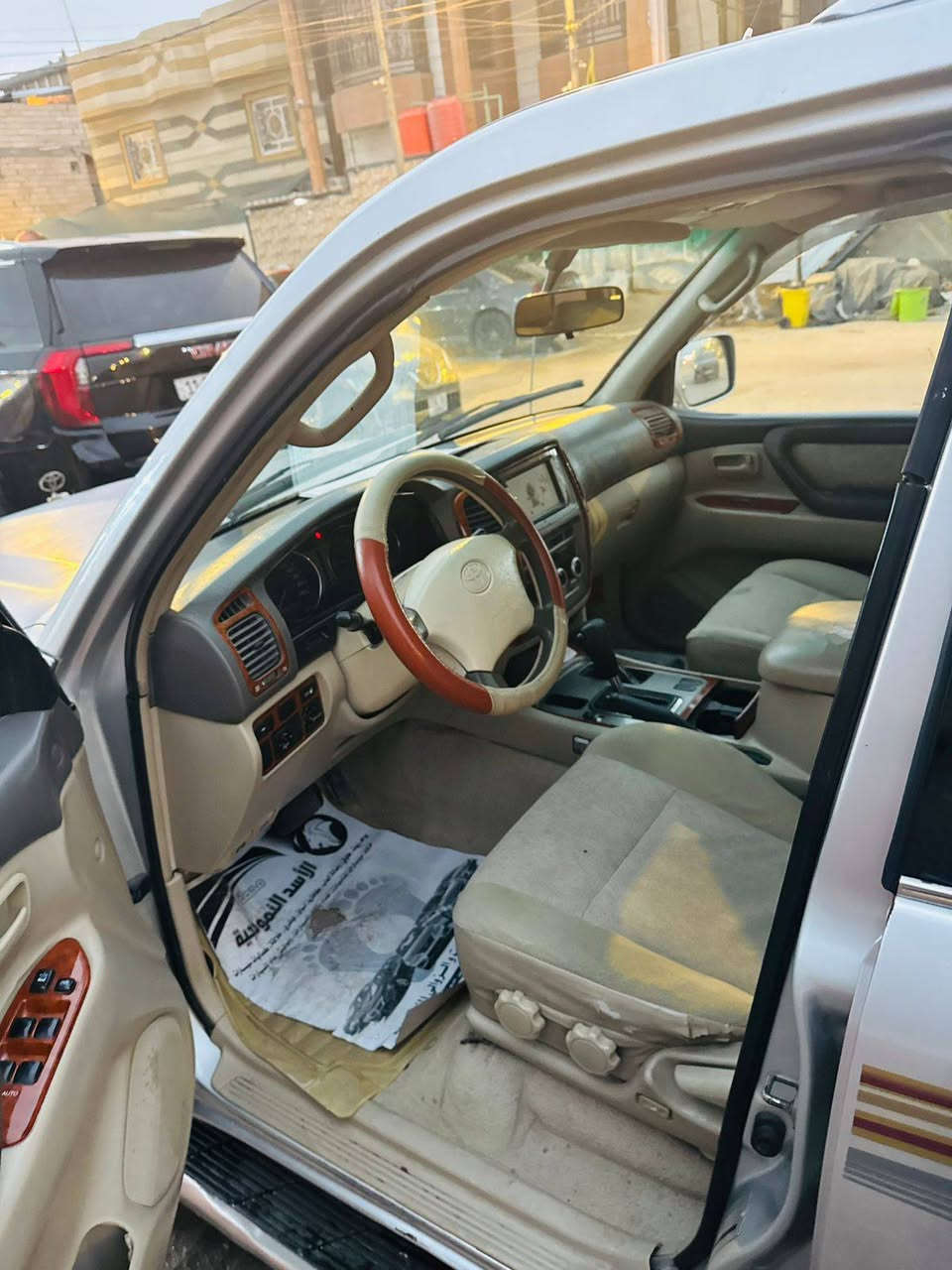 ٢٠٠٦ للبيع سيارة جاهزة تبريد تدفئة كير محرك  بيهة مكان صبغ للقمارة فقط دبل تانكي  سقف سيارة بيهة كتاب مزاد كمرك مو مزاد دولة باسمي كتاب المزاد ابيع هذا الموجود واسوي وكالة عامة  الشراي يسجلهة وانا الرسومات مال المرور ادفعهن السعر ١١٠وبيهة مجال الشراي يتصل مكاني بصرة ***********
