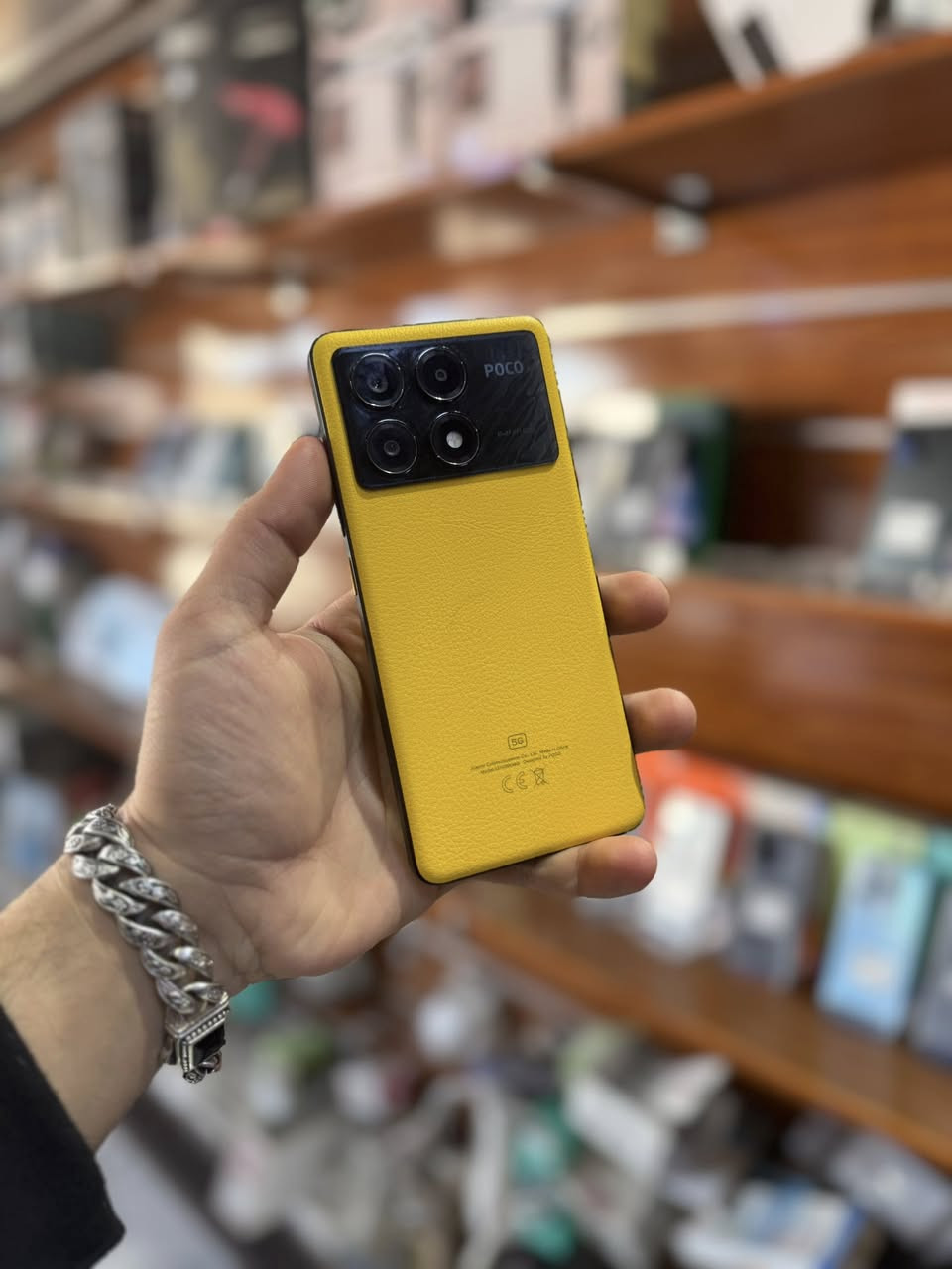 POCOX6pro 5G
ذاكره 512
مستخدم نضافه 100‎%‎
سعره 250 الف
***********
