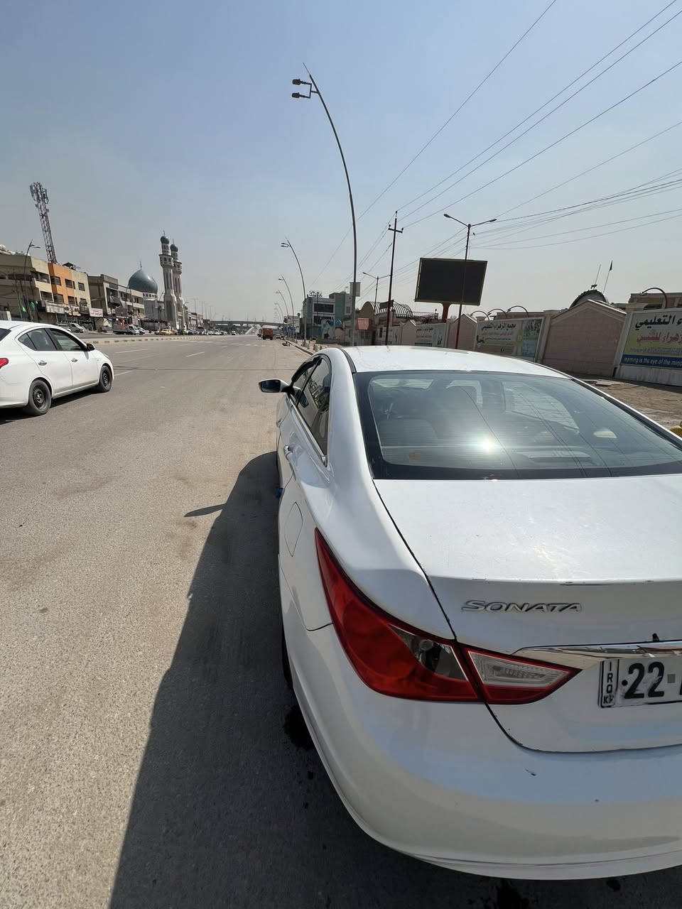 السلام عليكم
سوناتا 2010 رقم اربيل دولي خليجي محرك دوش 2400
بيها صبغ بنيد وجاملغ وجاملغ خلفي 
وبارد قليل بالقمارة وباب السكن
السيارة جاهزة من كل النواحي 
ادامة كاملة صدر امامي خلفي وتخم تاير وباتري جديد
تبريد جديد
مري شفط
محرك وكير خير من الله 
مكان السيارة بغداد 
السعر 87 بيها مجال 
للاستفسار 
***********
