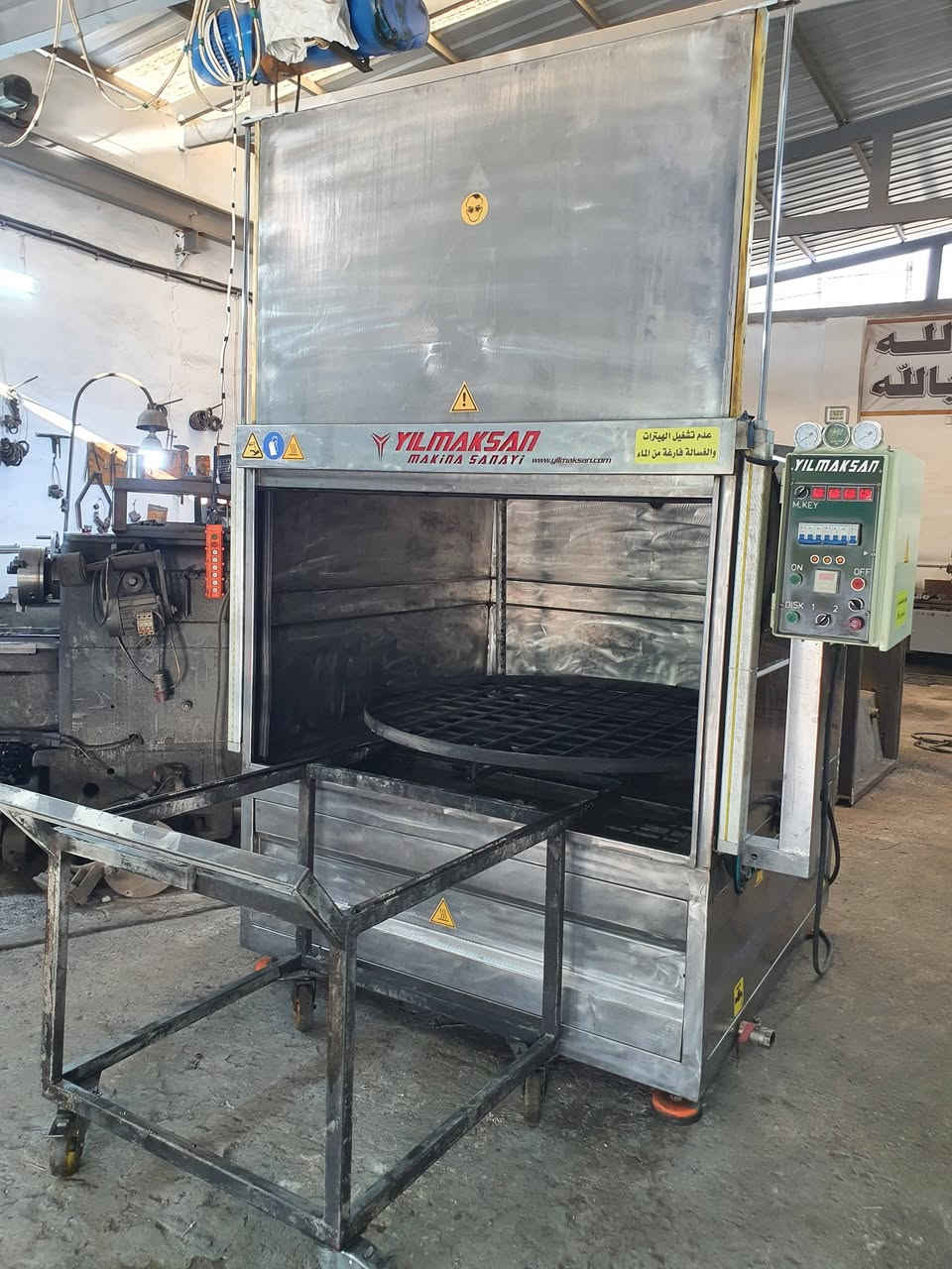 ماكنة غسل تركية مستعمله نضيفه عليه ادامه كاملة مضخات عدد ٢ القوة الحصانية ٣ حصان جديد او ماطور مع كير بوكس جديد هيترات جديد الصندوق مع الكهربائيات جديد غير مستخدم مع اضافه مقياس ضغط المضخات  العنوان كركوك داقوق للاستفسار اتصال بالرقم ***********
