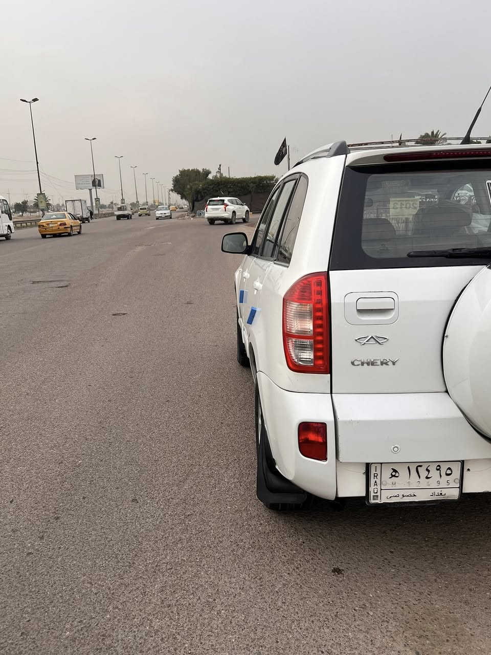 السلام عليكم تيكو للبيع ال 2013 مكان السياره بغداد الشعب ماشيه 90 مكفوله بدون صبغ السعر 63 رقم الهاتف ***********
