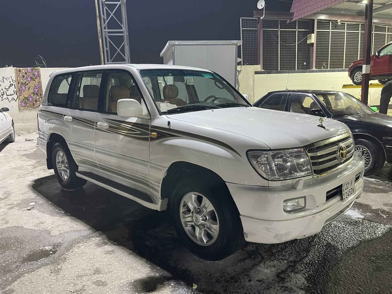 سلام عليكم البيع ومراوس ببرادو لاندكروز مديل 2006 فول تبريد 3 قطع كير تماتيك رقم اربيل سنويه جديده عندي بيه وكاله وصاحبه بربيل تريد وكاله تريد تحويل بيه قطعه وحده بارد دعميات بيهن صبق فقط مكينه 6 مفتوحه مكانه البصره زبير سعر ب215 وبيه مجال استفسار اكثر 
***********
