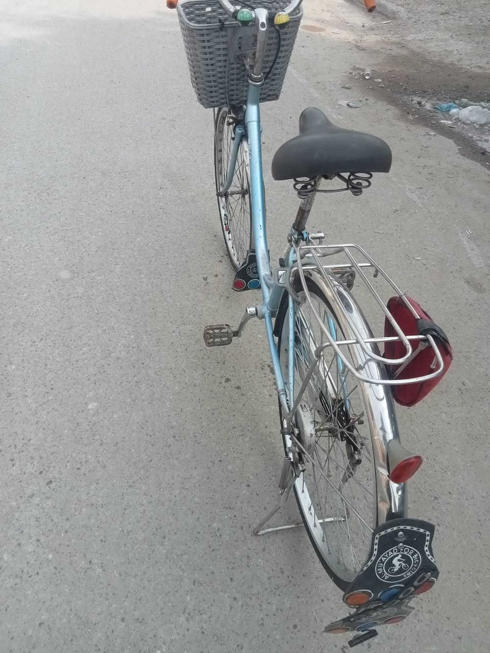 السلام عليكم باسكال البيع بناتي نضيف سعره 65 وبي مجال المكان بغداد البياع الشرطه الخامسه
حجم 26 
***********
الرقم الهاتف
