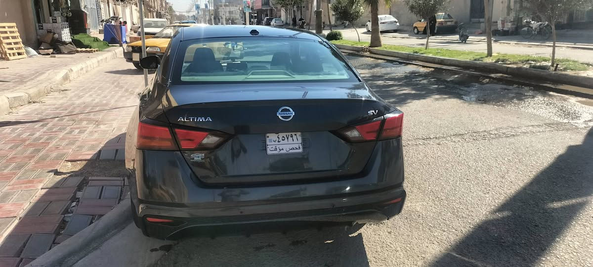 السلام عليكم
نيسان التيما 2022 وارد امريكي حادث خفيف جاملغ ايسر

مبدل والبنيد مصبوغ 

الفئةSV بلاص 

المواصفات  

-بصمة و بصمة ابواب

-تشغيل عن بعد 

-اوتو هولد 

-رادار امامي قيادة ذاتية تفاعلي مع شارع تحديد مسار

-رادار خلفي

- نقاط عمياء 

-لايت زينون بلادي 

- حساسات خلفي اوتو ستوب 

‏- ‎كشن سايق كهربائي 

‏-شاشة  (Apple car play +Usp+Aux) لكزز 

-نظام GPS (بوصله)

-كامرة خلفية

‏- ‎شفتات ستيرن

‏- ‎ويل كب كروم   

وباقي الموصفات معروفة 

السيارة ماشيه 68 فقط قبل شهرين رقمتها بغداد 

جاهزة من كلشي صور الحادث مرفقه بدون دواخل  

السعر145 ورقة

العنوان. كربلاء

رقم الهاتف *********** متوفر واتس
