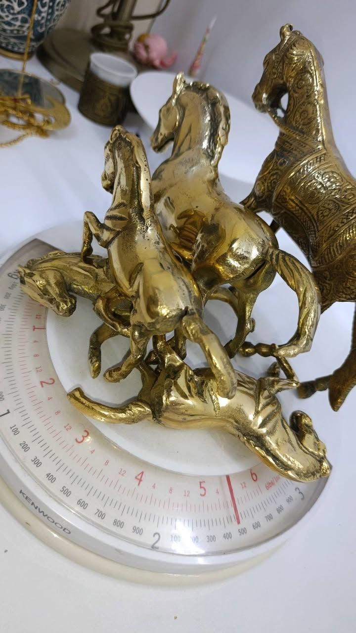 مجموعة خيول نحاس مع التوصيل 50 الف


**إذا كنت صاحب هذا الإعلان وتريد حذفه لأي سبب، رجاءا أرسل رسالة إلى الدعم الفني**