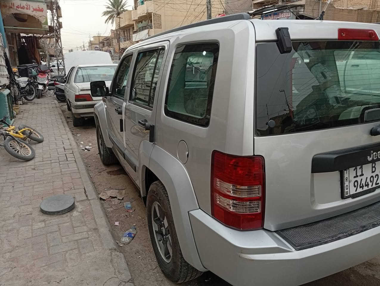 سلام عليكم
جيب ليبرتي 2008

تخم تایر جدید
محرك وكير وحداديه 
بيها صبغ  قطعتين بنيد وجاملغ فقط بدون دواخل / ايرباكات

كلها سليمه 
المكان بغداد الكريعات السعر المطلوب 85 وبيه مجال الشراي يتصل ***********
