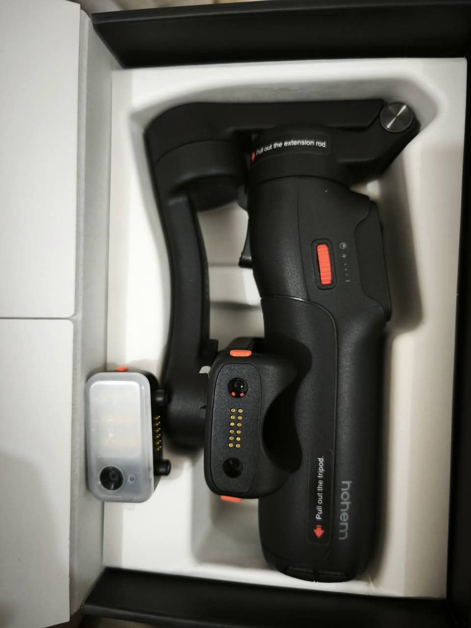 مثبت هاتف ماركة hohem iSteady v3 جديد فقط مفحوص غير مستخدم بالباكيت بعده مواصفاته عديدة ريمونت تحكم ينفصل يوصل تحكم حتى 10 امتار عن بعد مدعم بالذكاء الصناعي تتبع الاشخاص ومواصفات كثيرة اخرى تكدرون اتشوفون باليوتيوب شنو بي ميزات 
العنوان: المنصور
السعر: 190 ألف
للتواصل على الرقم *********** متوفر واتساب
