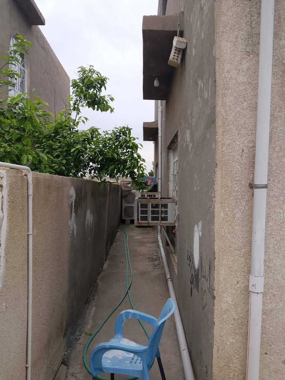 دار للبيع 300 متر سند 25
#مقابل عمارة فلاح طابقين يبعد عن الشارع 20 متر 
#غرف نوم عدد 4 
#الطابق الاول بناء بلوك والثاني طابوق 
للإستفسار 
#قمة_الأرض_للعقار_والمقاولات_المحدودة
***********_***********
