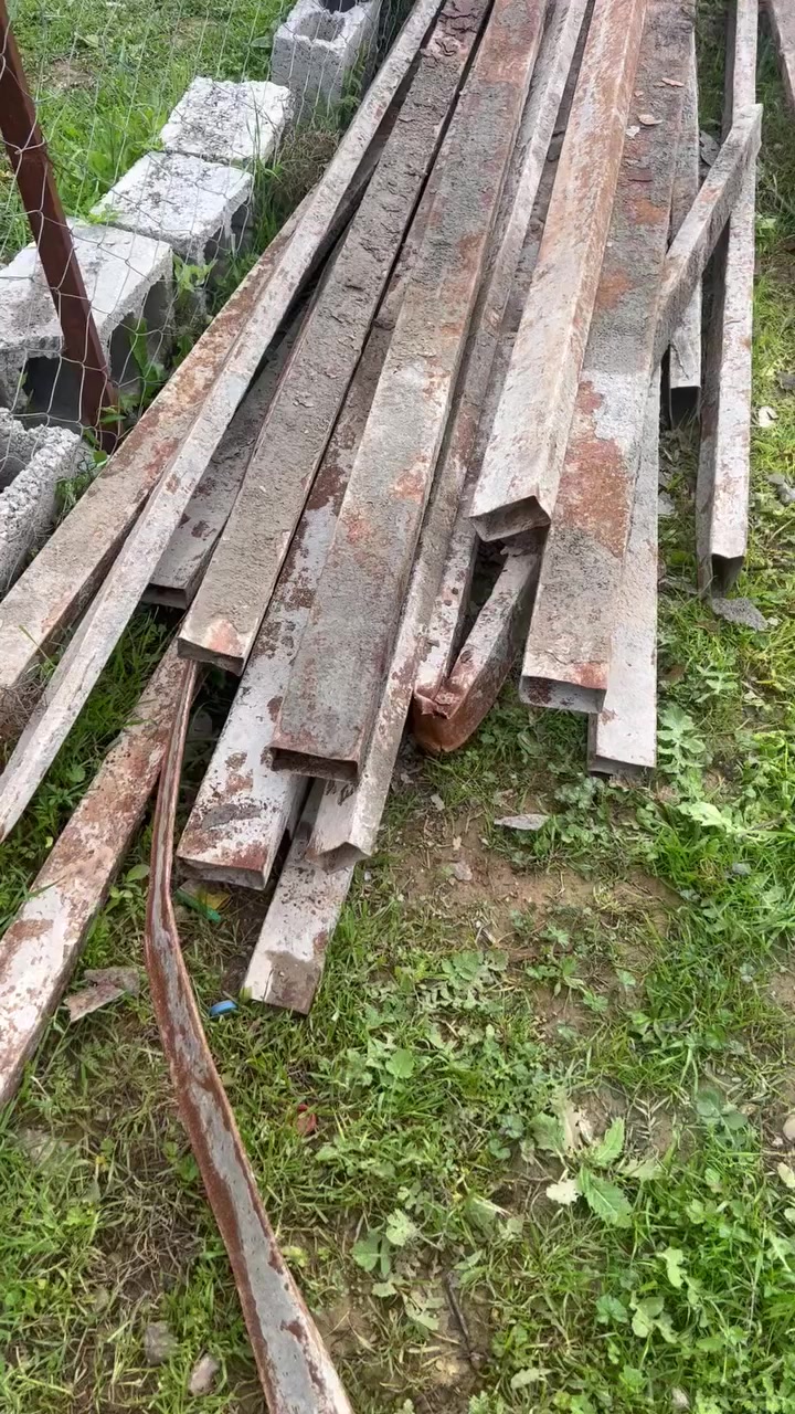 شيلامانات عدد تقريبن 20 نضافتهن كدام العين تفحص وتاخذ سعر اتصل ماجاوب خاص 

***********
