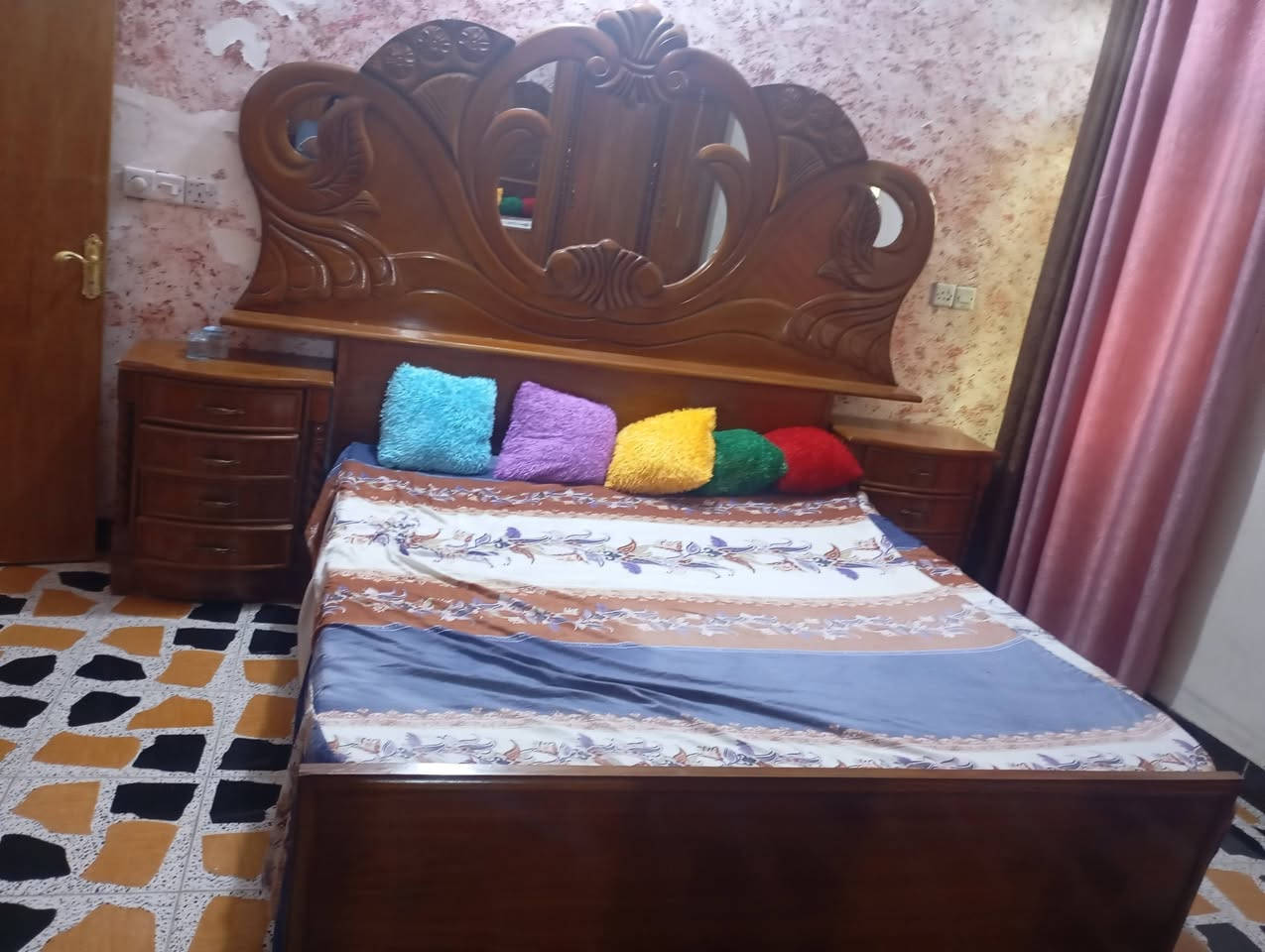 غرفة نوم ست بوب صاج داخل خارج نضيفه750 عنوان البياع الشرطه الخامسه المواصلات


**إذا كنت صاحب هذا الإعلان وتريد حذفه لأي سبب، رجاءا أرسل رسالة إلى الدعم الفني**