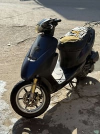 دراجه سازوكي حجم 12 العاليه دراجه شغاله وما بيها شيء بس اشوي يرادلها ت...