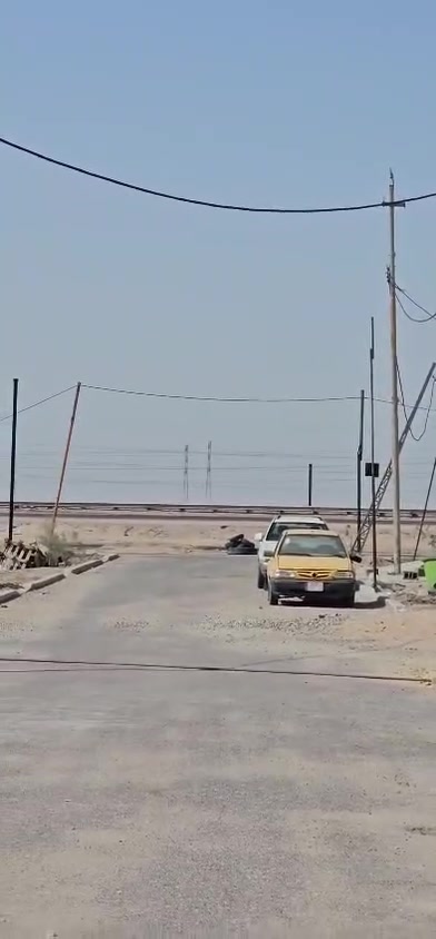 موجود نص قطعه طابو صرف في كوت الحمداني مساحه ١٢٥متر ٦وربع في ٢٠ شارع ١٥ متر ماي ومجاري وتبليط موجود تكعد مباشر مع ابو القطعه الاصلي التفاصيل خاص او الاتصال على الرقم 
***********
***********
***********
***********
دارك للعقارات البصرة ابي الخصيب حي العسكري شارع المحكمة والبلدية
