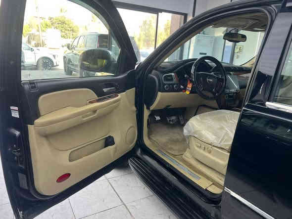 السلام عليكم 
تاهو Ltz موديل ٢٠٠٨سياره خليجيه كير ومكينه مكفولات وخير من الله ابيعلك صبغ حزام لوجود شخوط وتصليحات بغداد بااسمي
السياره منظومه غاز إيطالي 
مسجل طابقين درجه اولى
الكهربائيات شغاله بالكامل بدون نقص
فتحه فيت بم كامله مع ادامه لمنظومه الغاز ومنظومه البانزيين وبلكات ونوزلات بالكامل
السعر ١٨٥وبيهه مجال قليل مكاني بغداد حي اور
الاتصال
***********
