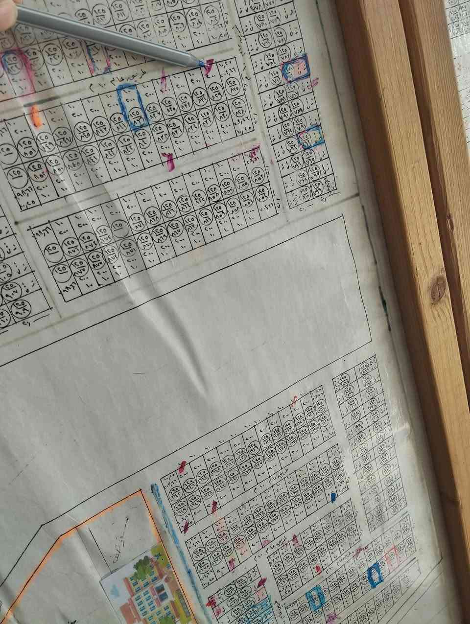 مكتب الحمزة للعقار
للبيع قطعة ارض سكنية مساحه 200م خدمات كامله حي العسكري السعر 36 مليون للاستفسار ع رقم المكتب أو ع واتساب 
***********
***********
