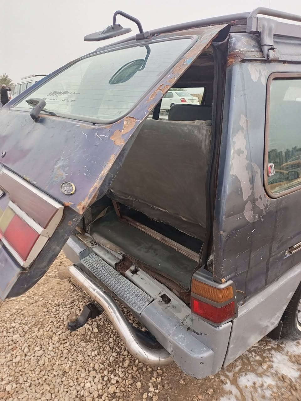 السلام عليكم كيه بسته لبيع موديل 94 مكينه وكير وكسن مكفولات تخم تاير جديد كهرباياته كله شغاله
مصفره هيه ومرور سنويته صاقطه السياره جاهزه
مكانه دوانيه وراعيه يمي تريد وكاله تريد اداور 
ولسعر ب 28 وبيه مجال
مامتواجد ع فيس وهاذ رقمي   ***********

السلام عليكم كيه بسته لبيع موديل 94 مكينه وكير وكسن مكفولات تخم تاير جديد كهرباياته كله شغاله
