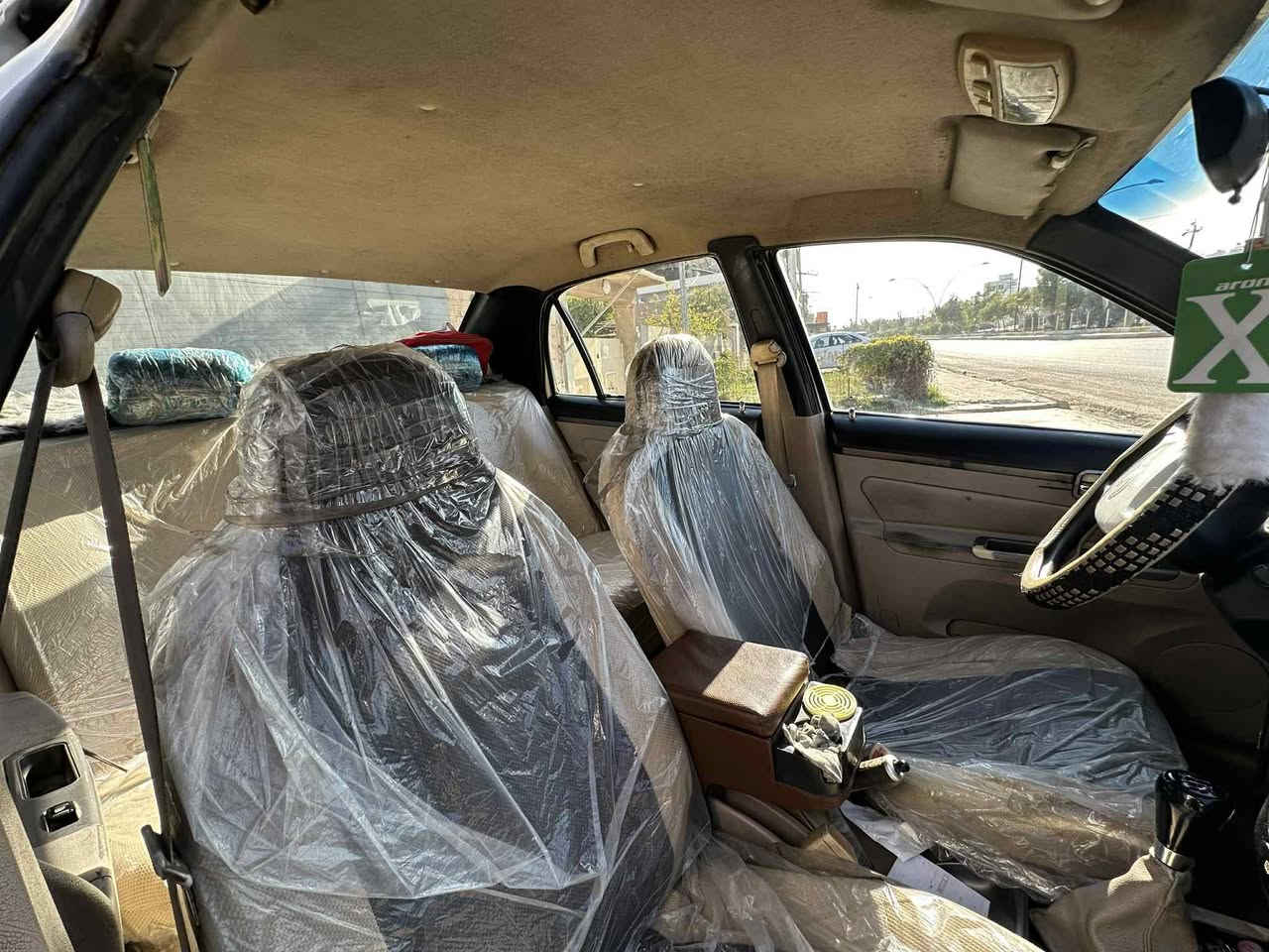 جيلي سي كي 2013 رقم بابل انكليزي بسمي
محرك كير  تبريد تدفئه شرط 
كهربائيات  بلاديه 
 قفل مركزي 
 ٤ جام كهربا 
مرائه جانبيه تحكم و تدفئه 
 مراوس   حسب القناعه 
***********
