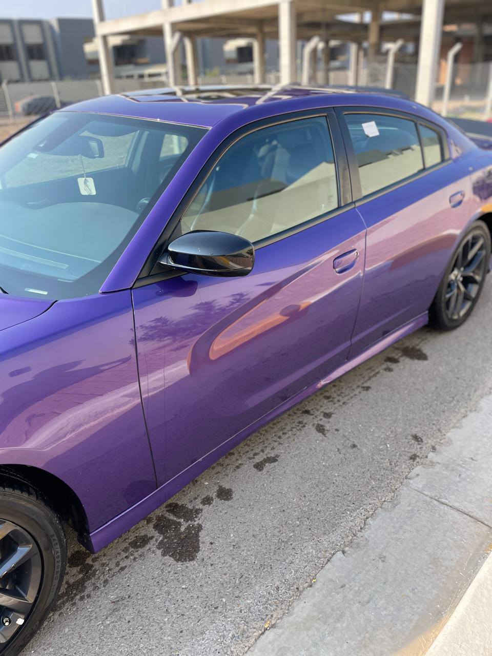 السلام عليكم
جارجر موديل 2023 GT 
سياره ستخدام شخصي جديده 
 حادثهه بجم 
صبغ دعاميه وبنيد 
وتبديل بوب جهه السايق واجلغ امامي ايسر 
والجاملغ الايمن بيه بارد 

رقم بغداد 

مكاني بغداد 
***********
