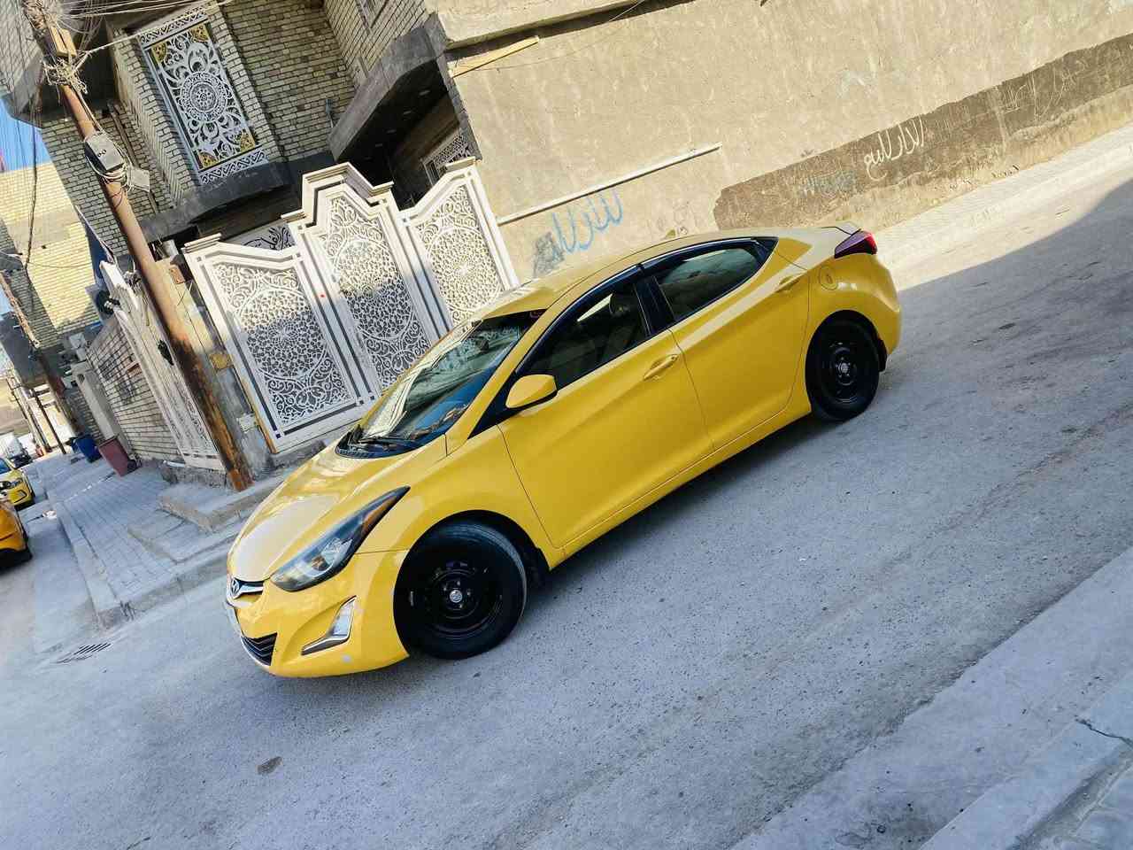 السلام عليكم النترا موديل 2016 حادثها بنيد بدون دواخل السياره كلها ليبل واحد بدون تبديل السياره جاهزه و جديده محرك 1800 دوش لا تبخير و لا تنقيص السياره جاهزه و جديده مكان السياره بغداد رقم الهاتف ***********
