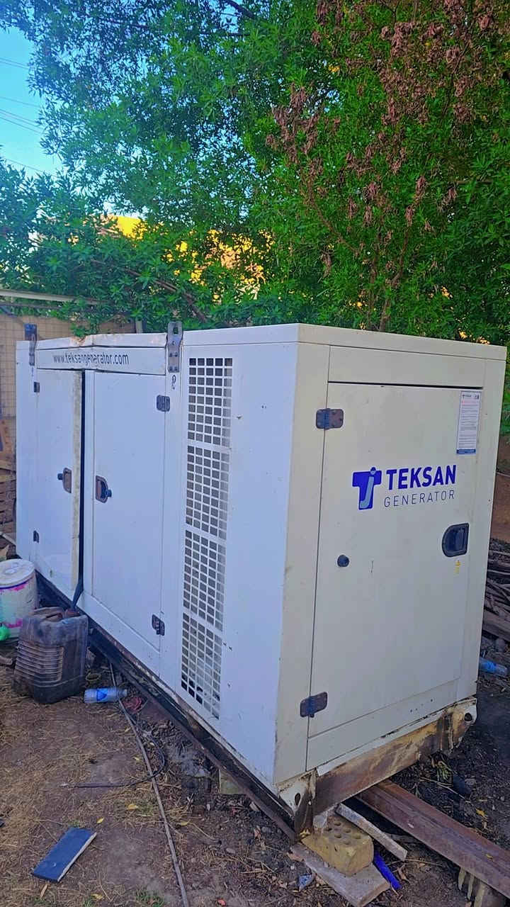 مولد بيركنز 125 KV كاتم
مكينه 6 سلندر سوبر مكفوله من تنقيص او تبخير 
شرط الفحص تشغيل واطفاء اوتو 
كاتم تكسان % مكاني بغداد حي الاعلام تفاصيل اكثر *********** ابو حسن
