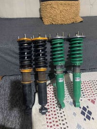 قطع غيار سيارات • مستعملة