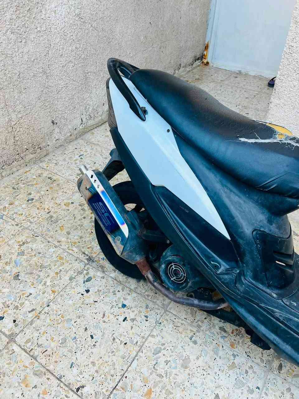سلام عليكم ماكس عدله دراجه نضيفه السعر 425
***********
