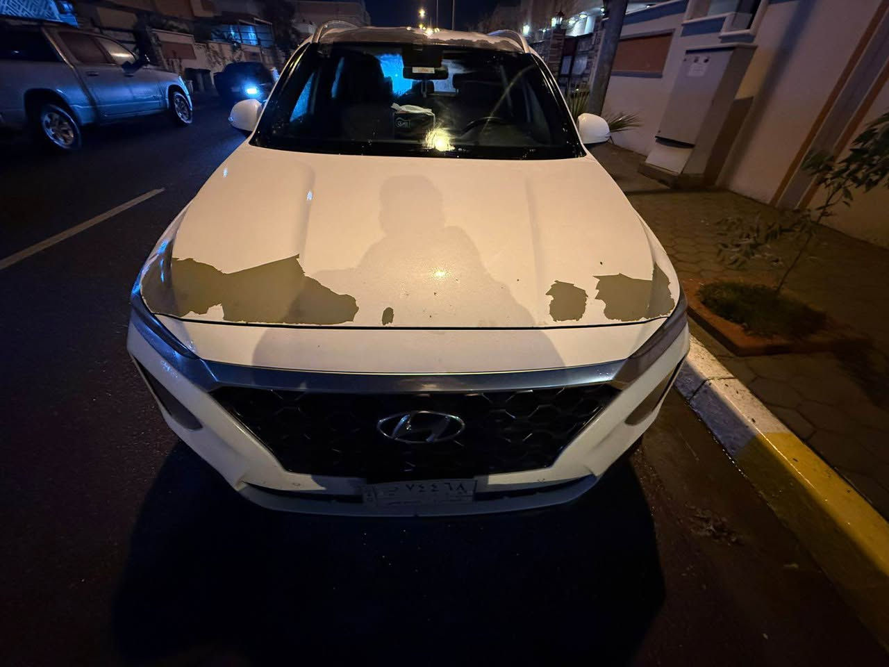 السلام عليكم 
سنتافي موديل 19 سياره فول عدى الفتحه خليجي كير مكينه حداده جاهزه ومرتبه وبالنسبه للتكشير الموجود بيها موضح بالصور وبيها ضربه بسيطه بالباب الحلف السايق وبالجنطه مالته هم بسيطه ماشيه 192كيلو مكينه 6 تبريد 3 قطع 
السعر 195$ البصرة, العراق


**إذا كنت صاحب هذا الإعلان وتريد حذفه لأي سبب، رجاءا أرسل رسالة إلى الدعم الفني**