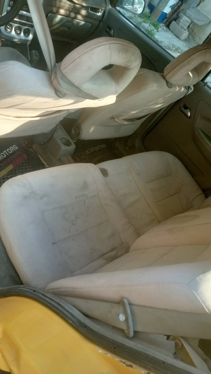 شيري بدون تحويل 2010 السيارة حلوة مابيه خياس رقم اللماني بدون راعي  كير محرك كفاله شرط فقط الجام ماواصله كهرباء  *********** السعر 14 سنوية 22 منتهية عظم مراوس هم اراوس
