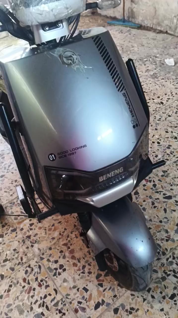 دراجة BENGENG موديل 2025 للبيع
🔹 المواصفات:
• بك خلفي قوي
• 3 سرعات حقيقية
• سرعة تصل إلى 80 كم حقيقية
• ملف 5000 قوي
• 6 بطاريات ليثيوم أصلية
• جهاز إنذار للحماية
• قفل استيرن أمان
• بصمة عن بعد عدد 2
• كهرباء أمامي وخلفي جديدة
رقم
***********
السعر 600وبيه مجال او مراوس
