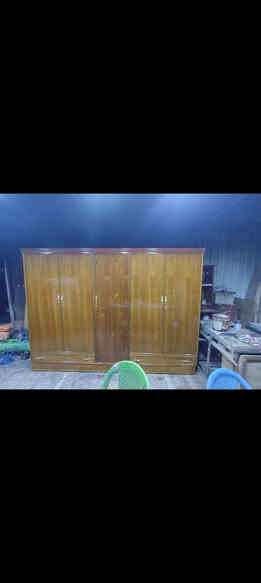 السلام عليكم كنتور صاج شغل درجه اولى صاج داخل وخارج سعر 500 بكان بغداد حي جهاد هاتف ‏‏‪0786 449 6746‬‏
