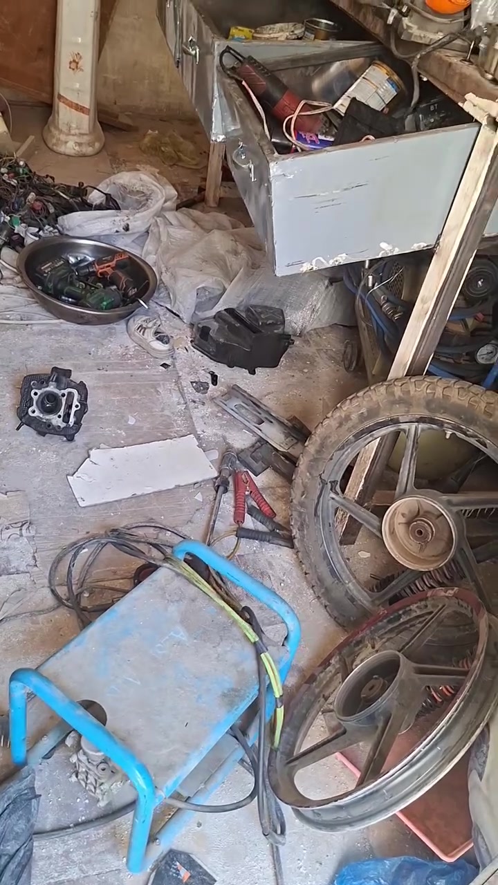 غراض محل للبيع مكانهن بغداد الامين الشراي يخابر ‎
‎***********
