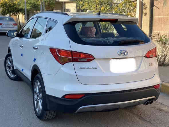 السلام عليكم 
للبيع هونداي سنتافي ( قطعه نادره ) سياره شبه زيرووو جديده جدا كفاله عامه بدون صبغ او تبديل او بارد او شخوط او رصعات او حادث حتى دعاميات مالتها بلادي مكفول 

موديل ٢٠١٦ السياره
مواصفات الشركه العامه استلام بعدها ع وضع شركه كتلوكات فابلون شركه بيها 
محرك سته سلندر حجم ٣٣٠٠ سبعه راكب ثلاث قطع تبريد تحكم ستيرن جهتين كراسي كهرباء اناره ترحيب داخليه وخارجيه فورويل درايف مود ايكو مع العلم محرك بلادي ما مفتوح ع وضع شركه مكفول من  كلشي 
ماشيه ٣٤ الف فقط حقيقي 
للعلم سياره ع ايدي ماخذها  محافظ عليها جدا نضيفه 
مكاني بغداد سبير منازل
رقم بغداد الجديد دولي سنويه مجدده هزه جديده 
سعرها ع رقم ***********
اخوان رجاءا شراي جناي يتصل مو شراي ارفع منشور بكلمه يالله
