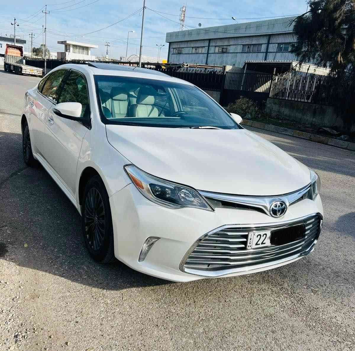 تویوتا ئەڤەلۆن 2018 
مواسەفات ئەمریکی 
تەنها بۆنیت بۆیاغە و دوو جێگای پی دی ئارە 
ئێرباگ سیستەمە
رەقەم و سنەوی و ژینگەی تازەیە تا ٢٠٢٩ 
سیارەکی پاک و بێ مەسروفە 
٢٢٠ وەرقە و مجالێکی کەم 
ژ. م. *********** أربيل, العراق
