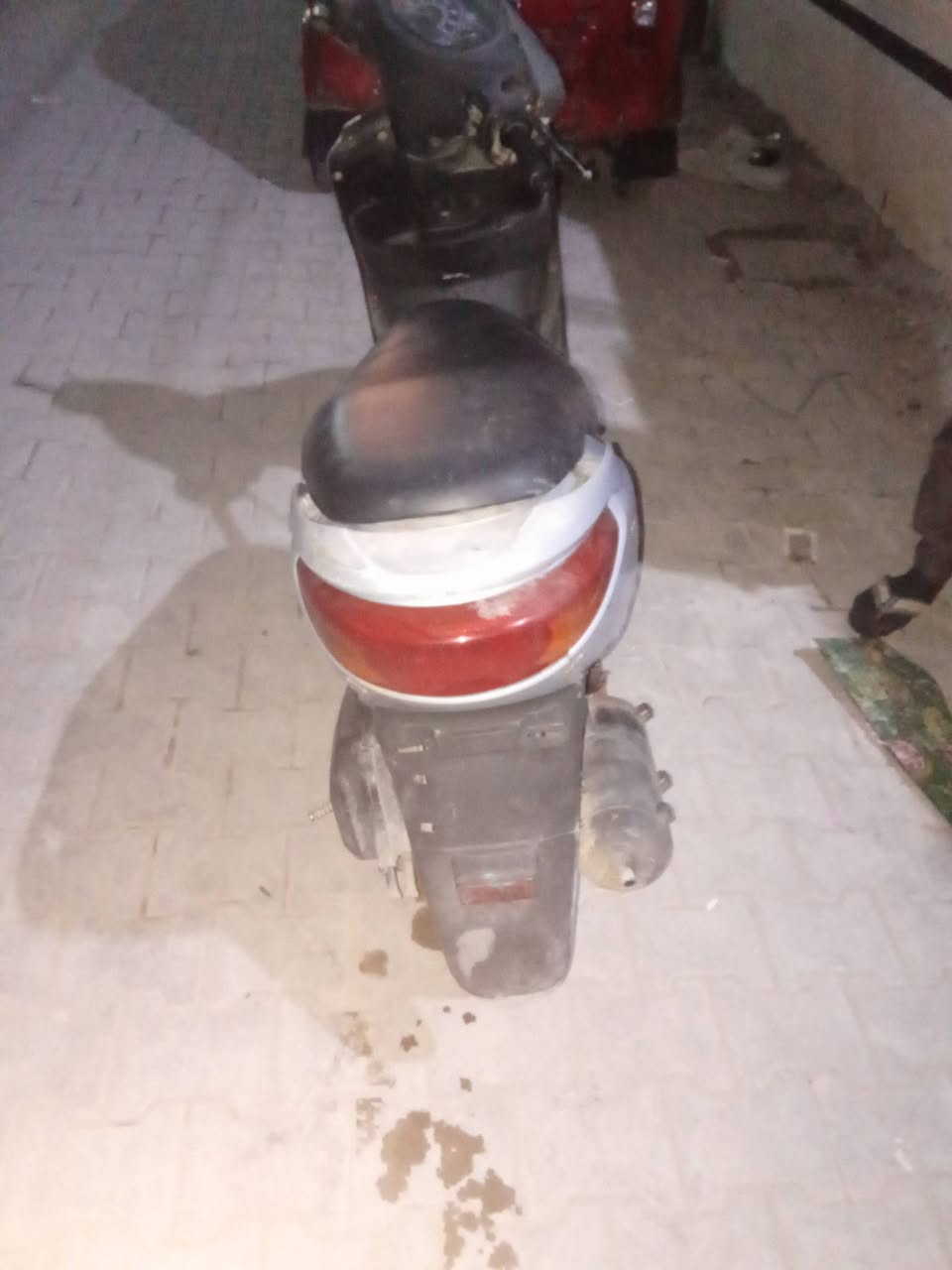 سلام عليكم دراجه بريز طافيه السعر 200 وبيهه مجال قليل المكان بغداد الشعب الستفسار عل  ***********
