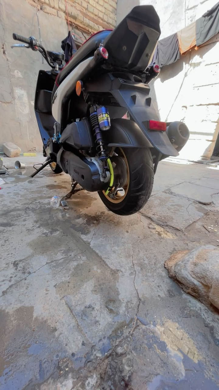 سلام عليكم 
دراجه سكنس لبيع دراجه فول  مكفوله كفاله عامه تجي تفحص وين مايعجبك 
 العنوان نجف ***********
