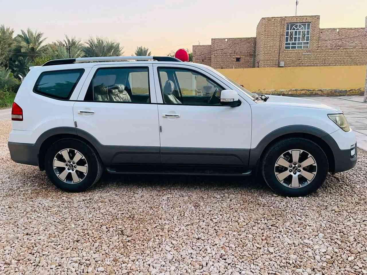 السلام عليكم
للبيع كيا موهافي 2018  شكل الجديد استلام الشركه الدوليه السياره اخت الزيرو بعده عل وضع الشركه 
السياره رقم بغداد جديد  سنويه مجدده
 السياره جديده ماشيه 93 الف دك جرس بل ١٢٠   
 الموصفات فول عده البصمه والجلد 
رقم بغداد الدولي بسمي
الرقم ***********
مكان السياره محافظة الديوانية
السعر 245$
