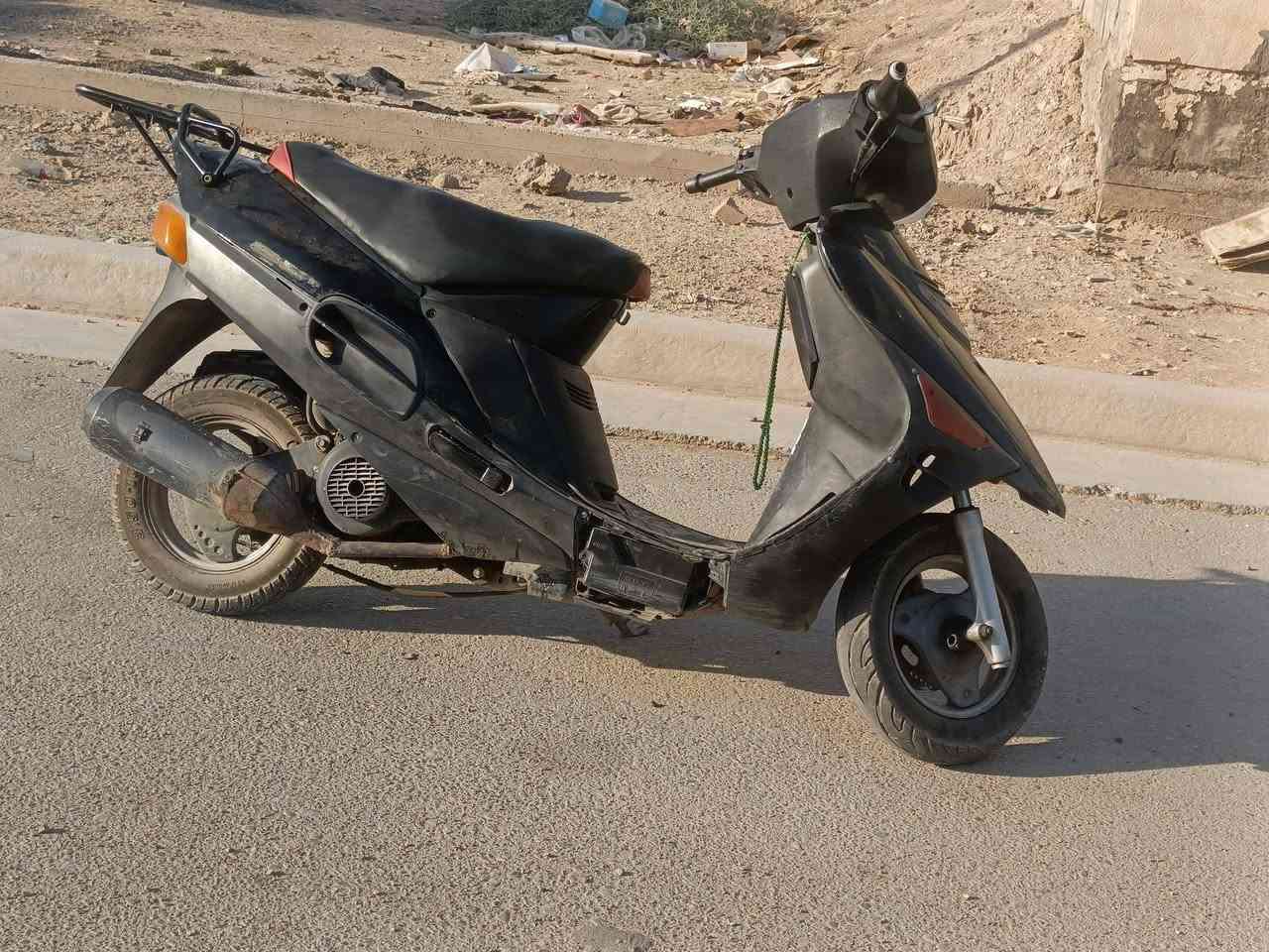 مكلف بالنشر🔴
السلام عليكم هاي الدراجه للبيع بـ 300 وبيهه مجال 
مكان/قضاء القرنه / ليريده يخابر راعيه ***********
عنده واتساب
