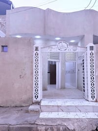 الدار للبيع المساحة 100 متر في حي الغدير خلف مدرسة جبل الصبر بناء سنة ...