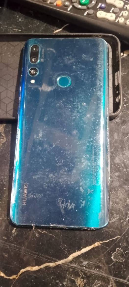 سلام عليكم هاتف HUAWEI Y9 Prime 2019 ذاكرا 128 سعر 110الف مكان بغداد الكاظميه ***********
