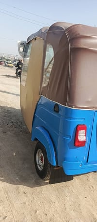 تكتك 21 رقم بلاديه كلهه بس بيهه صفحه الشوته مصبوغه لا تنقيص ولا تبخير ...