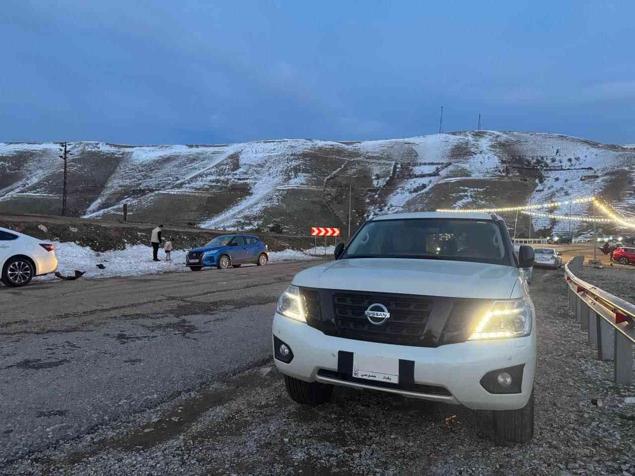 سلام عليكم 
نيسان باترول SE2 
2019 
ابيض 
رقم بغداد حرة بأسمي 
مكفوله حتى الدعاميات من الصبغ ما بيها شخط 
ماشيه 70 الف كيلو قابل للزياده 
محرك 6 سلندر   مكينة4000 مرغوب
سلايد 
مراية وسطية شاشة
ثلاجة
صندوق كهرباء
مكاني بغداد 
عارضها ب365 ورقه وبيها مجال حگ الجية 
*********** بغداد, العراق
