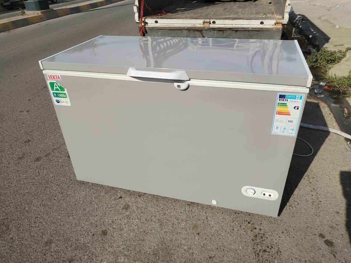 كاونتر 7 قطع ب 400 ومجمده حجم 16 نظيفة كلش ب 220 للاتصال ع *********** كركوك, العراق
