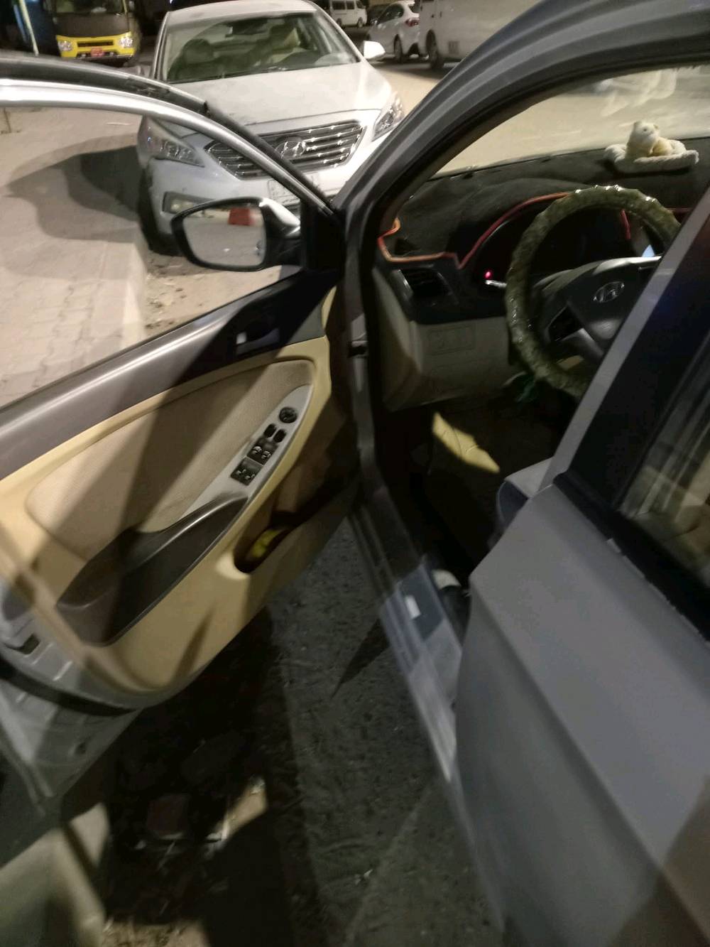 سياره اكسند موديل ١٤ مشروع وطني رقم ذي قار محرك ١٤٠٠ سياره بيه جراد بالصباق محرك وكير جديد عنوان بصره حي الحرار خلف محكمه الكزيزه 